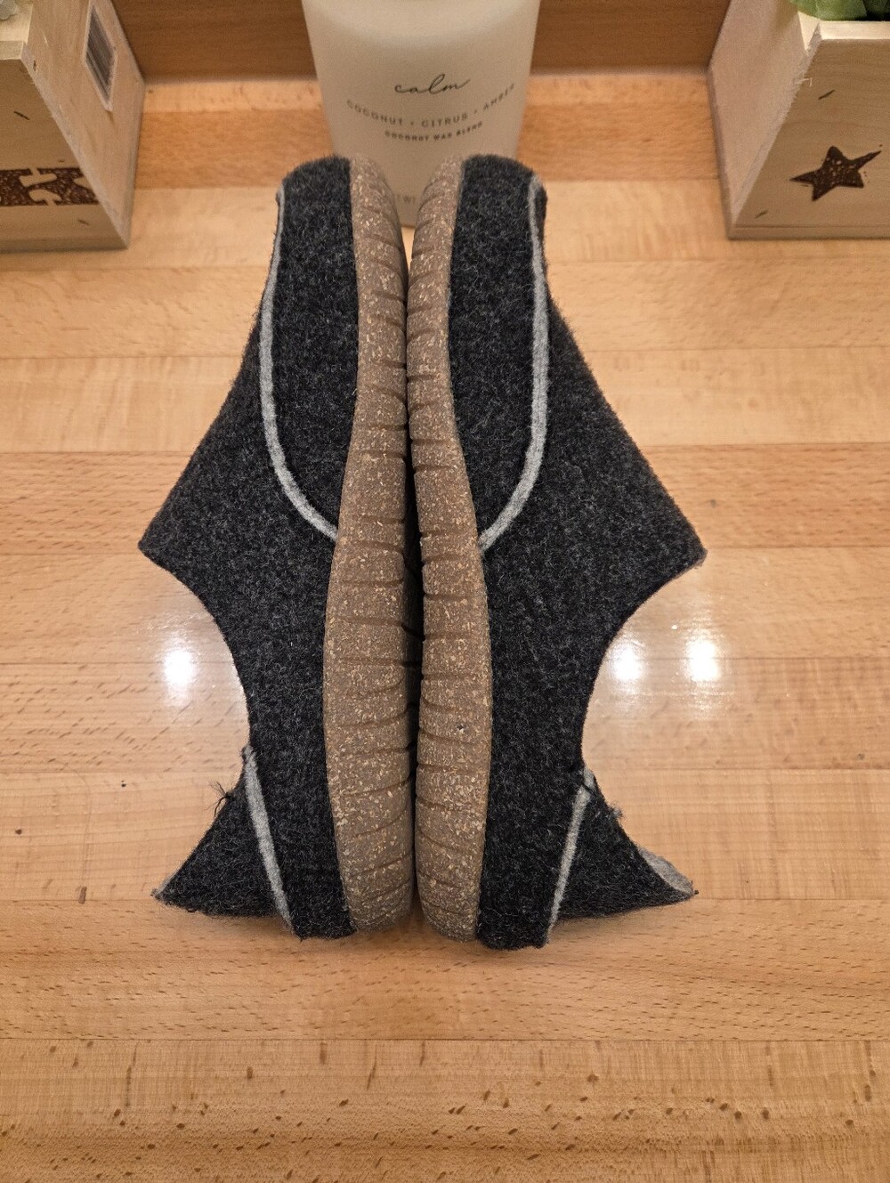 Taos Footwear Charcoal Wool Convertawool Convertible Clog Slippers  Womens Sz 41 - Picture 6 of 8